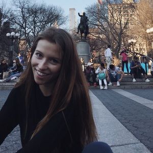 Meet your Posher, Abby